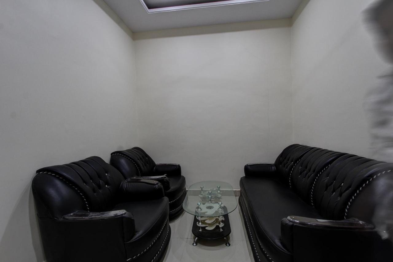 Collection O 38566 Mk Hotel And Lodge Gulbarga Bagian luar foto