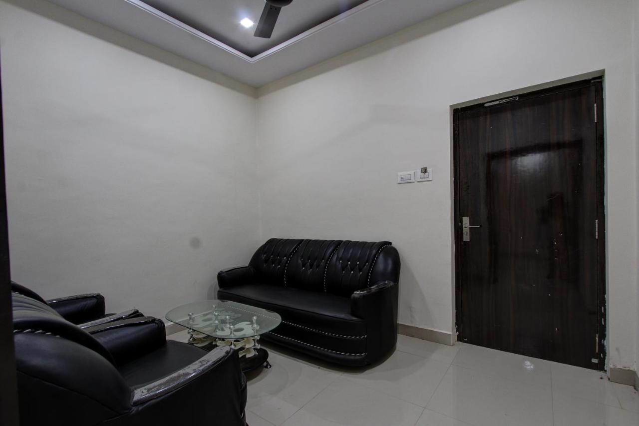 Collection O 38566 Mk Hotel And Lodge Gulbarga Bagian luar foto