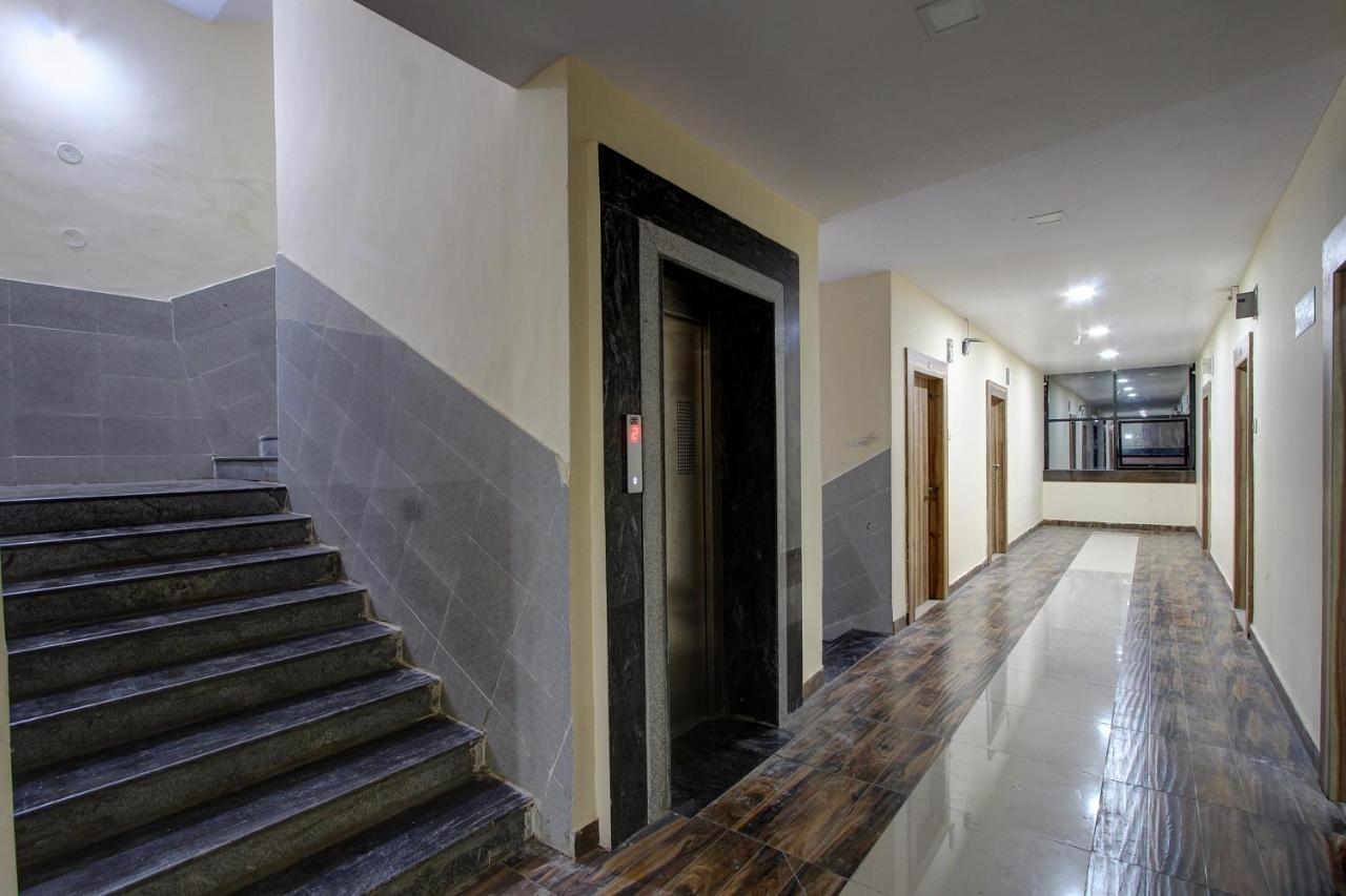 Collection O 38566 Mk Hotel And Lodge Gulbarga Bagian luar foto