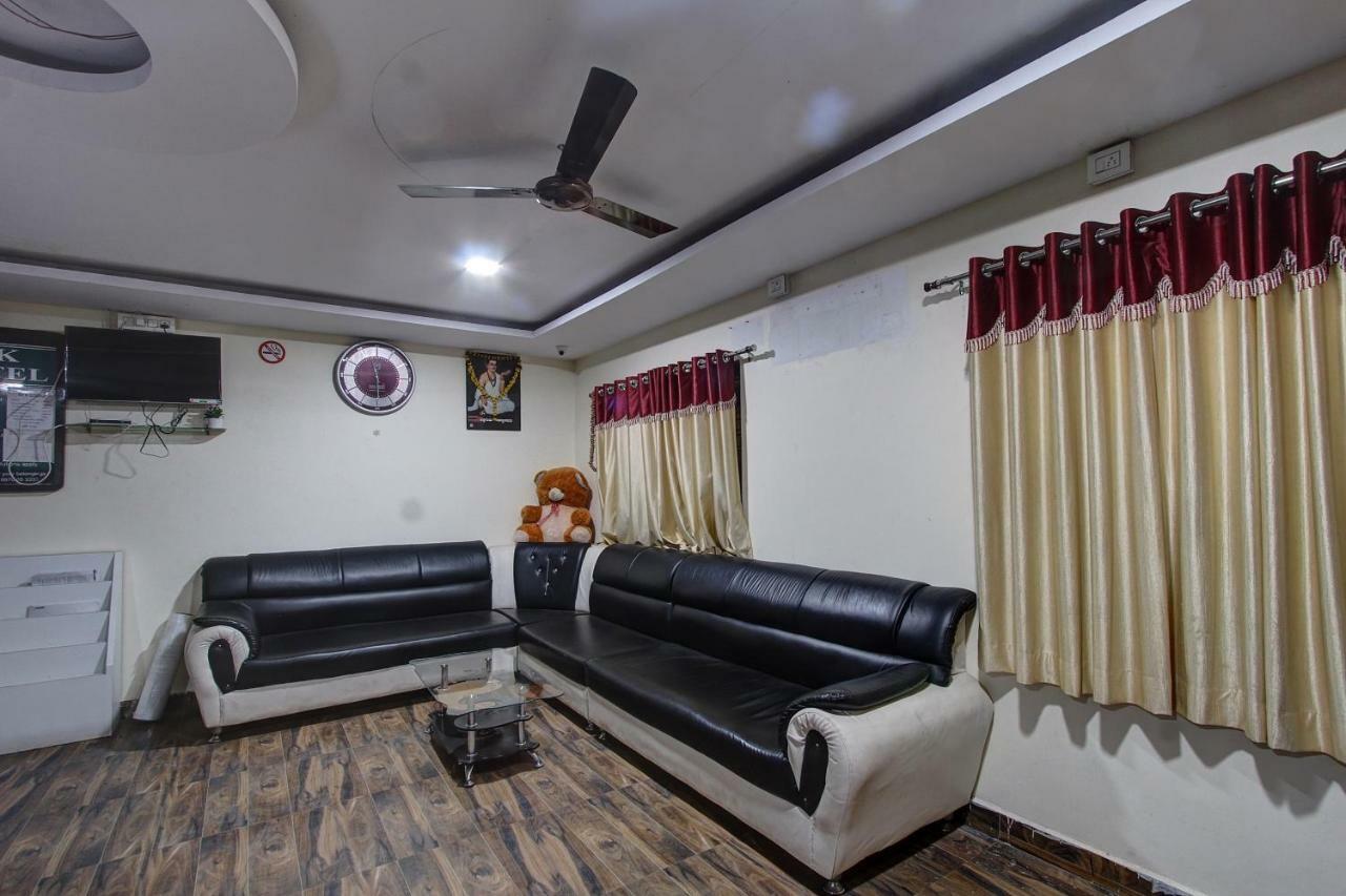 Collection O 38566 Mk Hotel And Lodge Gulbarga Bagian luar foto